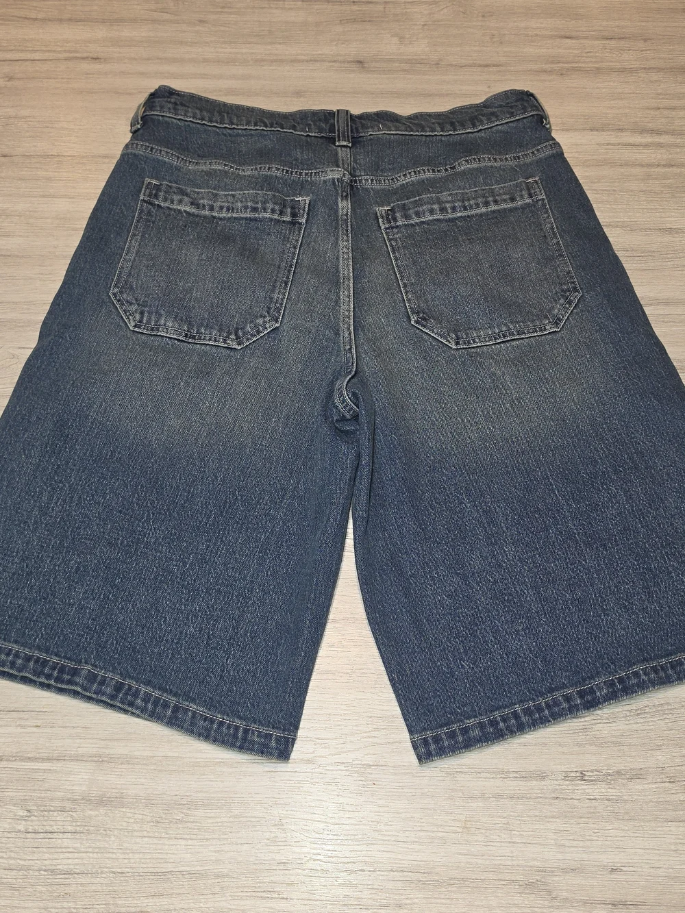 Hollister Super Baggy 12 Inch Jean Shorts Men's Waist Size 31 B7